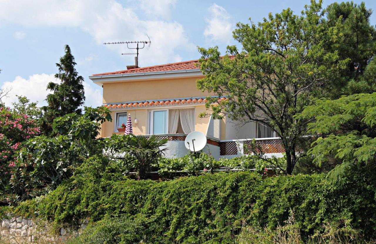 Apartments By The Sea Novi Vinodolski - 5558 Kültér fotó