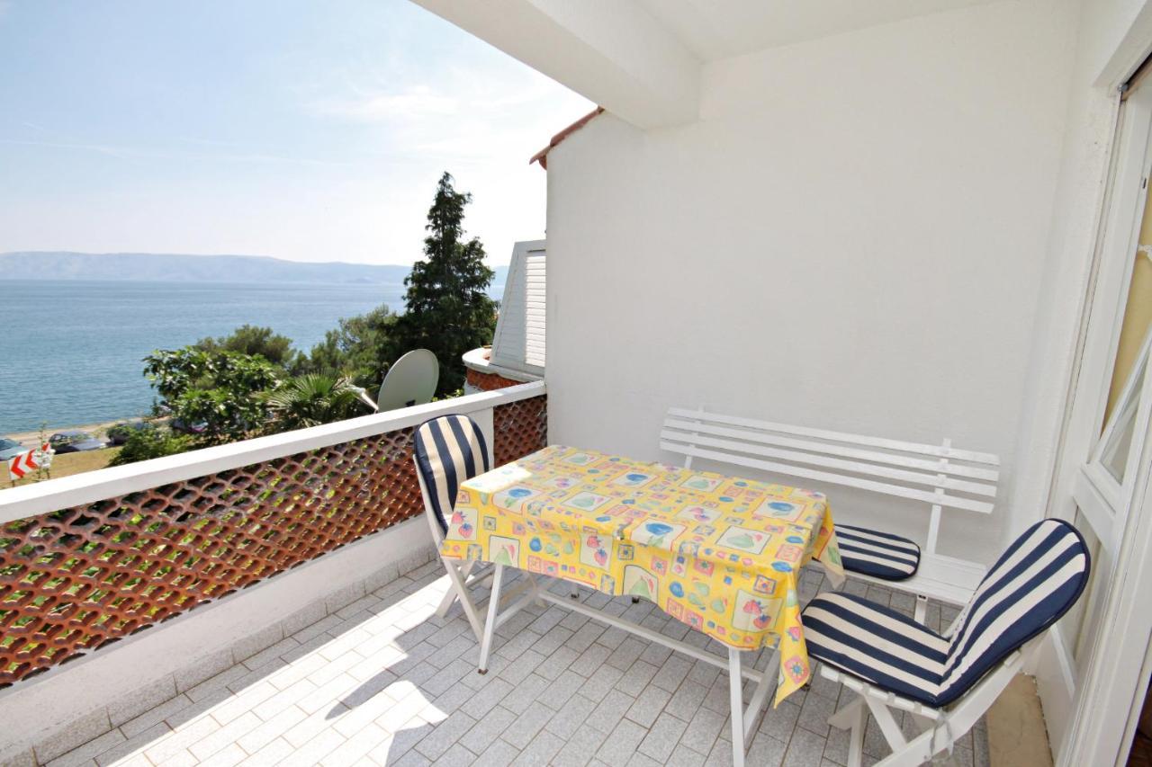 Apartments By The Sea Novi Vinodolski - 5558 Kültér fotó